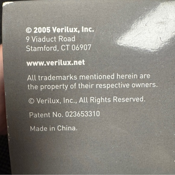 Verilux Full Spectrum Book and Travel Light 2 Level Brightness Protective Case - Picture 6 of 11